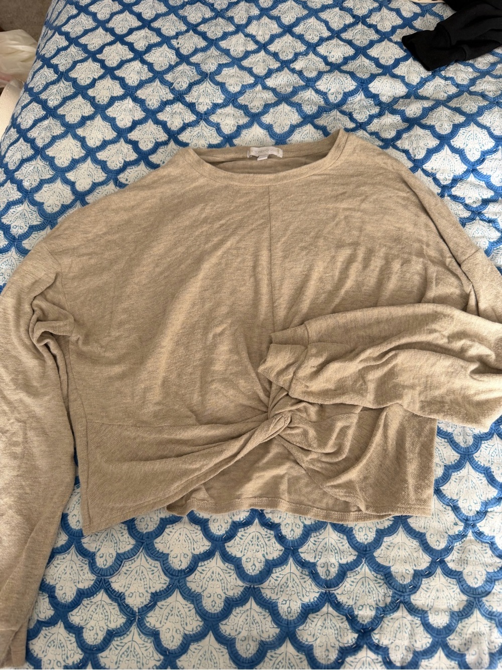 Beyond yoga knot top